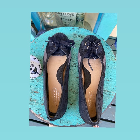 Coach💝 Shoes! {{{ on hold DNB}}} - Picture 3 of 8
